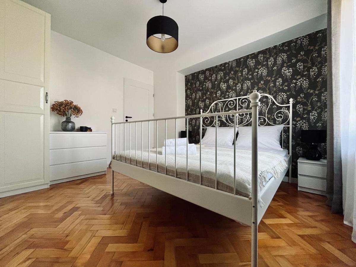 Apartament Dana Browna Еленя-Гура Экстерьер фото