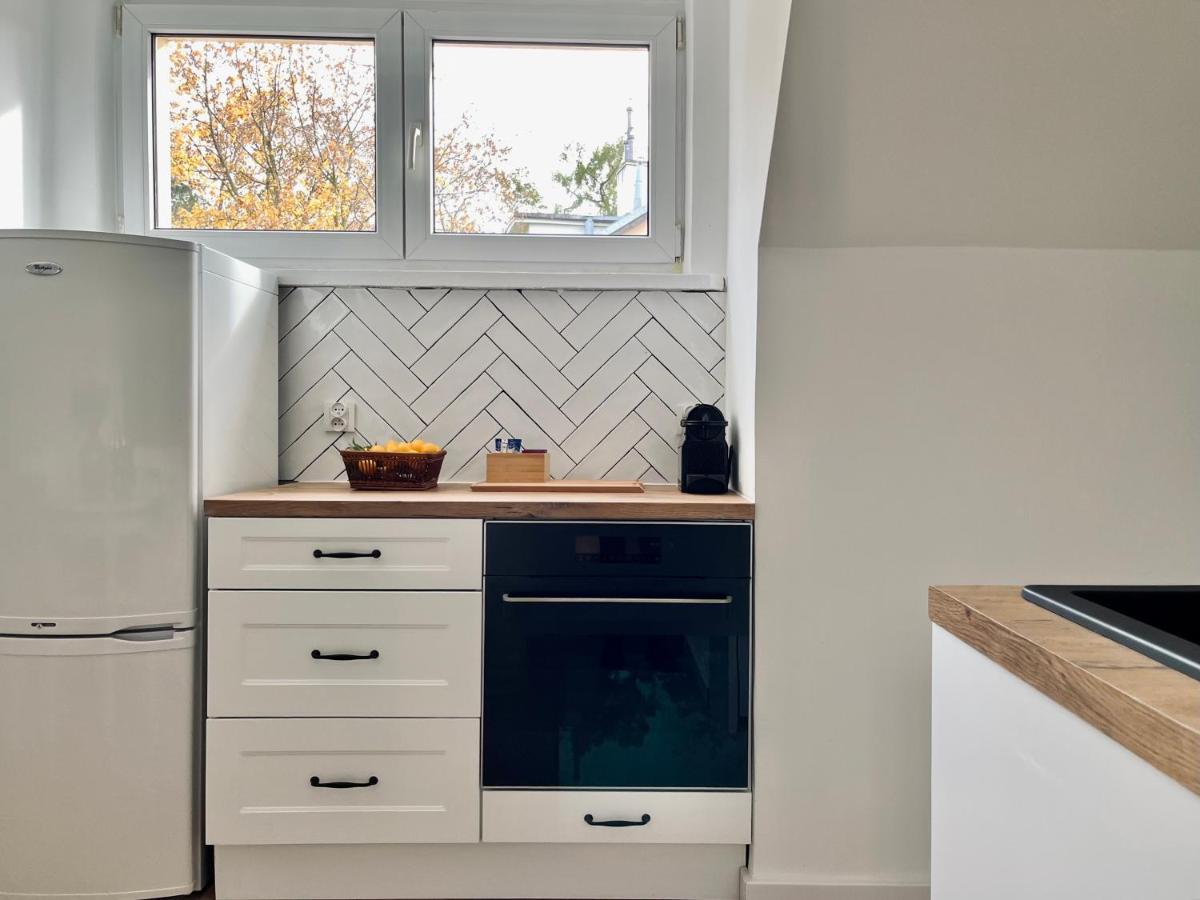 Apartament Dana Browna Еленя-Гура Экстерьер фото