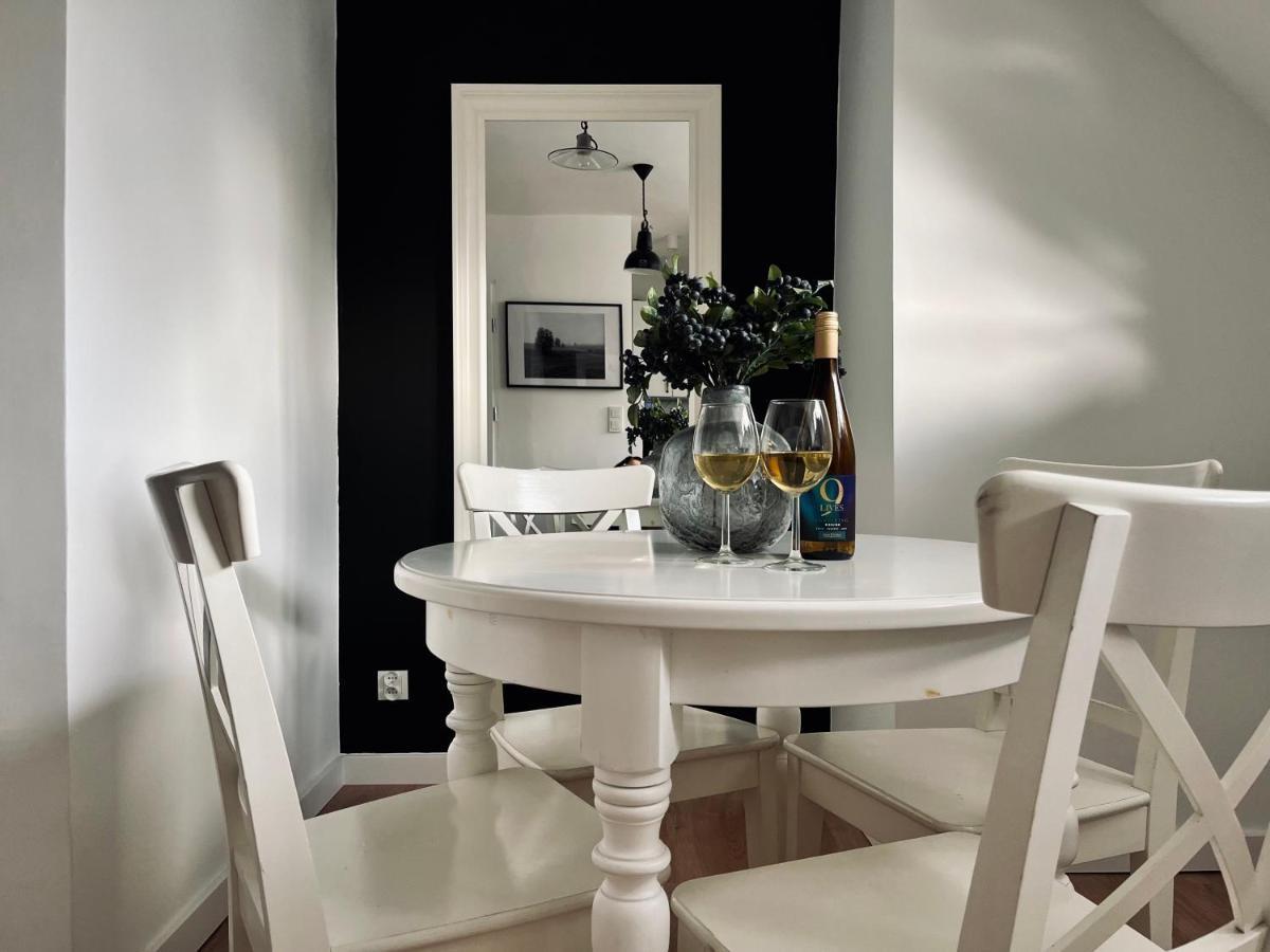 Apartament Dana Browna Еленя-Гура Экстерьер фото